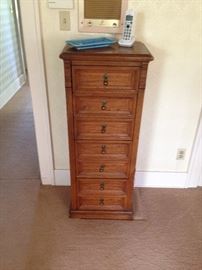 7 Drawer Drexel jewelry cabinet