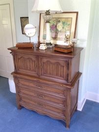 Milk glass lamp, jewelry boxes, framed art