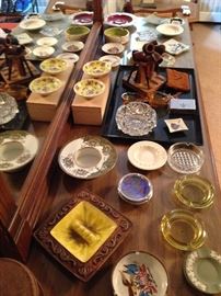 Holy Smokes Batman! Look at this great ashtray/smoking collection