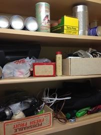 Well isn't that a boring picture of stuff in a cupboard?????