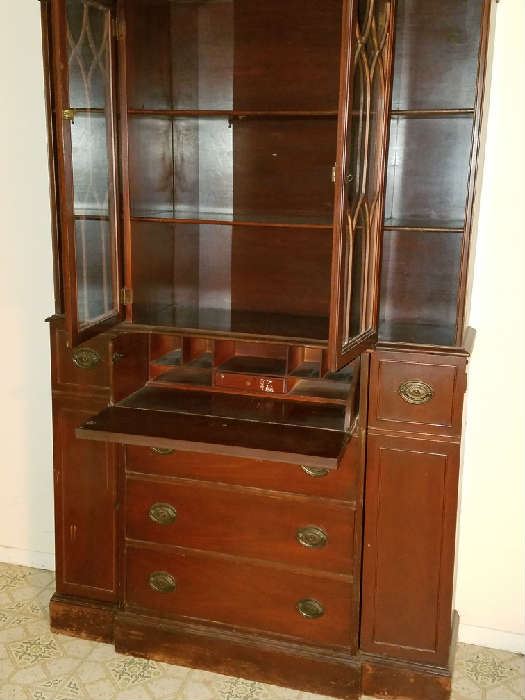 Vintage 1940’s Sligh Lowry Secretary-desk with book cabinet hutch