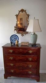 Nice mahogany 4 drawer chest