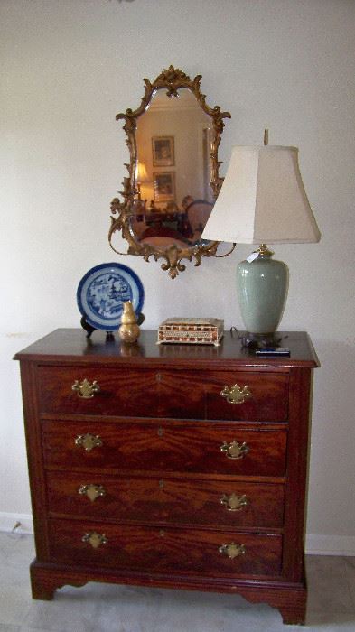 Nice mahogany 4 drawer chest