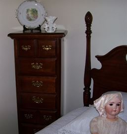 Mahogany lingerie chest