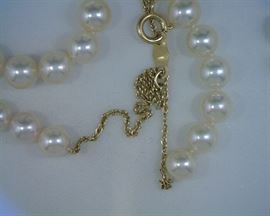 Add a pearl necklace, 14K clasp