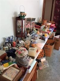 Collectables and vintage galore