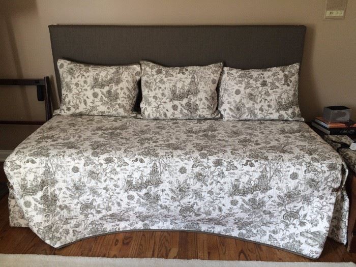 Trundle Bed with custom Toile bedding and matching shams