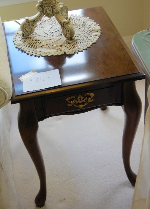 QUEEN ANNE END TABLE