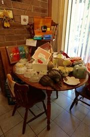 Maple kitchen table with chairs