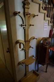 Look at that hall tree!