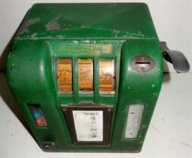OLD COIN OPERATED 3 REEL TRADE STIMULATOR GAMBLING DEVICE GUMBALL VENDOR