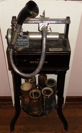 THE DICTAPHONE MODEL 10