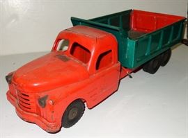 1950'S STRUCTO DUMP TRUCK