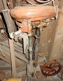 ANOTHER VINTAGE OUTBOARD MOTOR