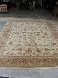 Nice wool Oriental style rug