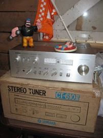 Yamaha stereo tuner with original box