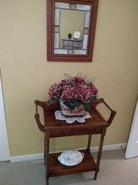 Reproduction wash stand