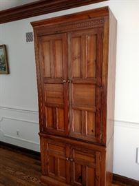 Pennsylvania House cabinet 