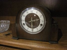Vintage Westminster chime mantle clock.