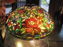 Tiffany style hanging lamp.
