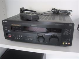 Sony STR DE945 5.1 Channel 110 Watt Receiver.