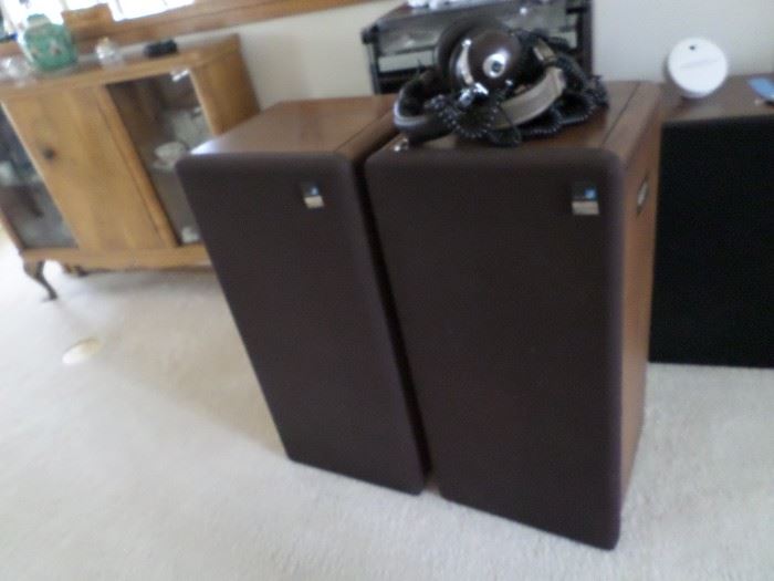 Koss Vintage Free Standing speakers