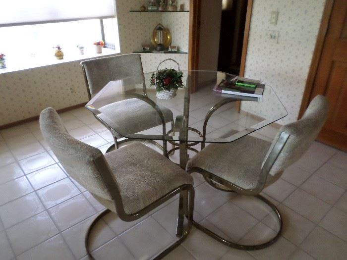 Kitchen table-4  chairs