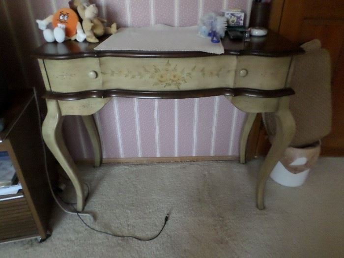 Make-up Table