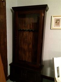 #28 Gun cabinet 28x13x70 $175