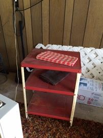 #72 metal tray cart $35