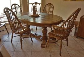 Dining table and 6 chairs