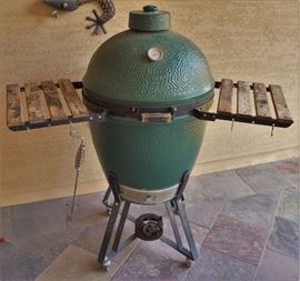 Big Green Egg smoker