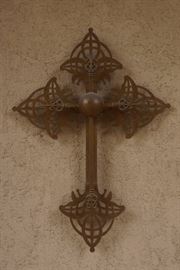 Metal cross