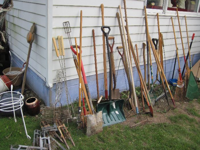 Many Lawn Tools