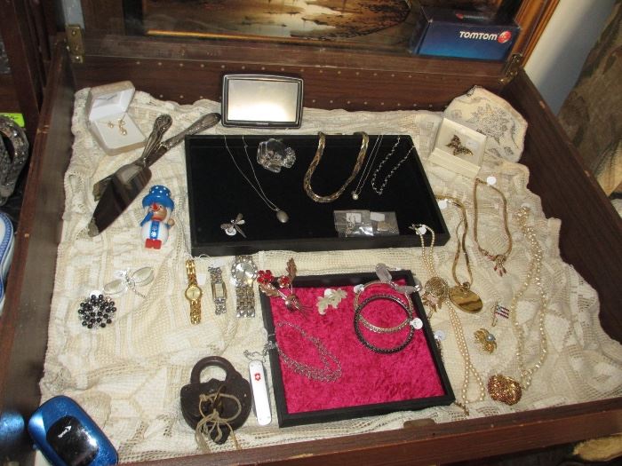 jewelry, vintage lock, swiss army, tom-tom navigation