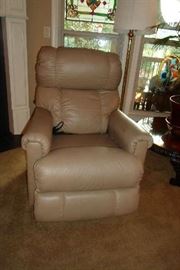 $1200 new price almost new lift chair, leather
