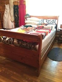 queen size sleigh bed, cut fabric