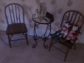 WOOD CHAIR AND TABLE SET