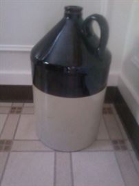 5 GALLON WHISKEY CROCK CLEAN