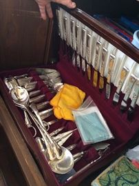 Full set of 12 Community Silverplate flatware $125 Morning Star