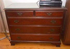 Vintage Mahogany Chest of Drawers