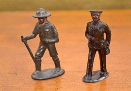 Vintage Diecast Cast Iron Toy Military / Army Figures 