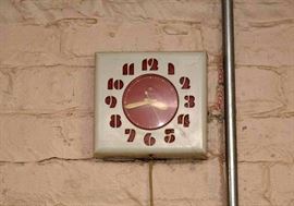 Vintage Art Deco Electric Wall Clock (Works!)