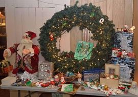 Christmas Decorations & Ornaments