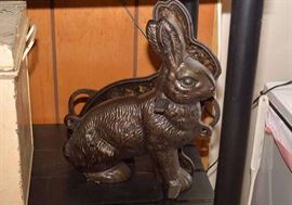 Vintage Cast Iron Bunny Rabbit Chocolate / Candy Mold