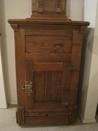 ANTIQUE ICE BOX ..PRISTINE CONDITION