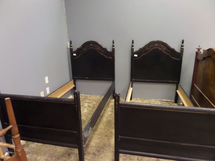 PAIR OF BLACK TWIN BEDS