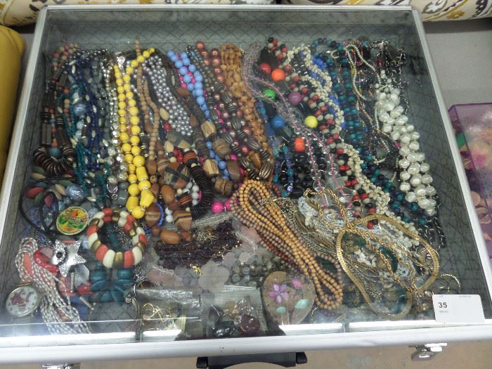 JEWELRY COLLECTION