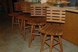 4 Wood stools