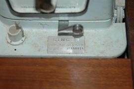 Singer sewing machine 